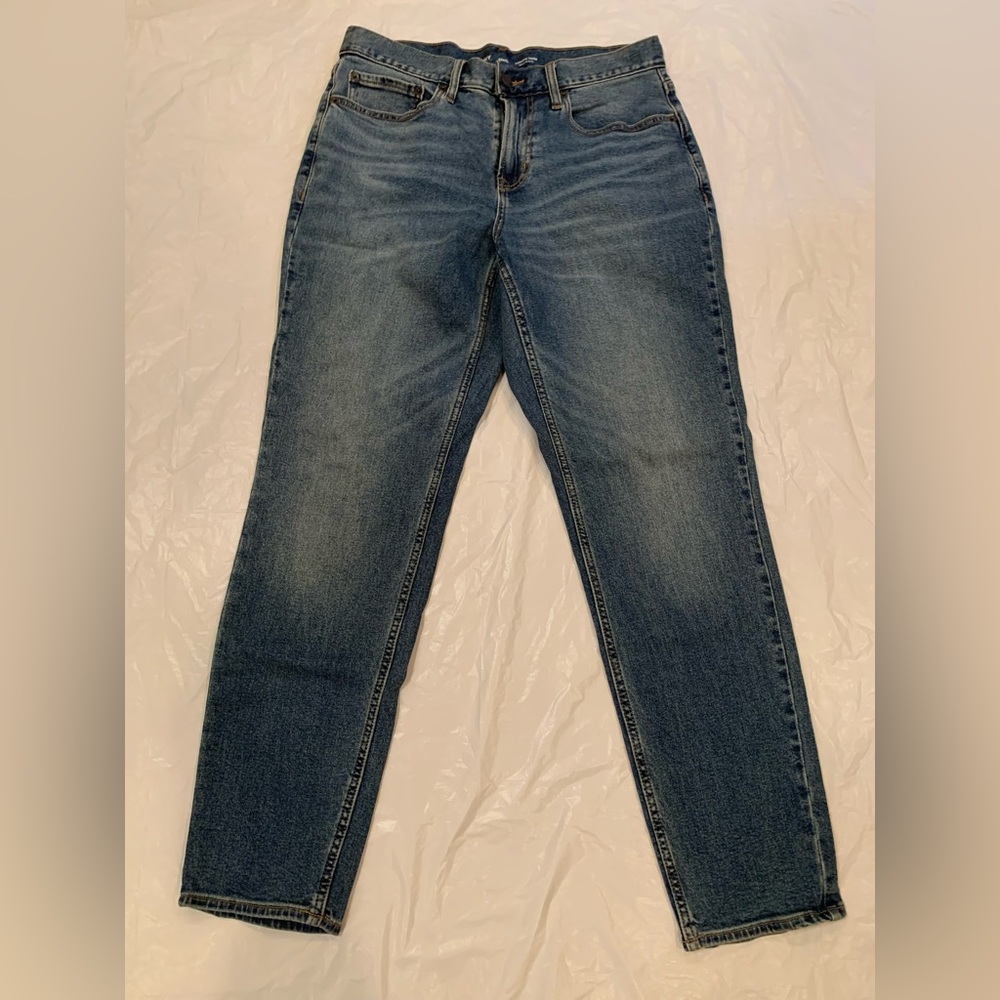 Old Navy Athletic Taper Medium Wash Men's Jeans 32x32